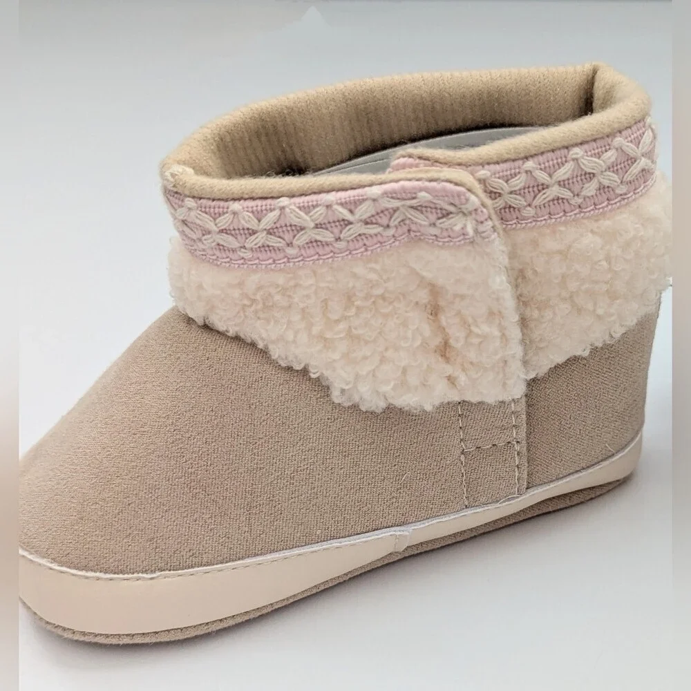 NWT Baby (Size 4) Booties/Boots/Slippers/Moccasins w/Velcro For Easy On/Off